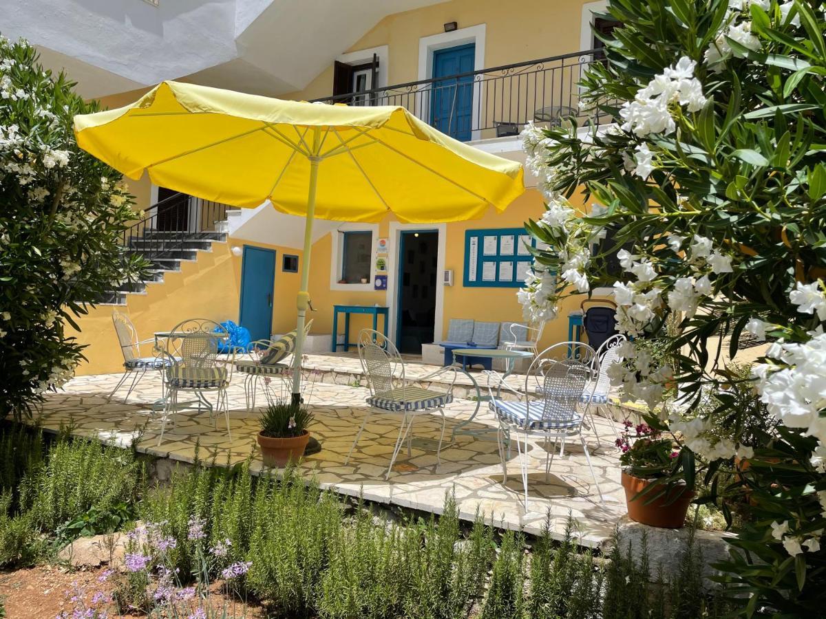 Sunflower Apartments & Studios Kassiopi Extérieur photo