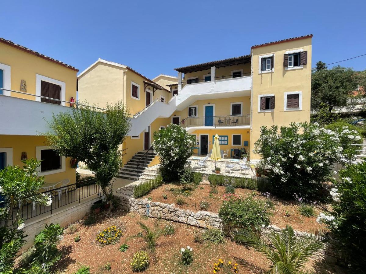 Sunflower Apartments & Studios Kassiopi Extérieur photo